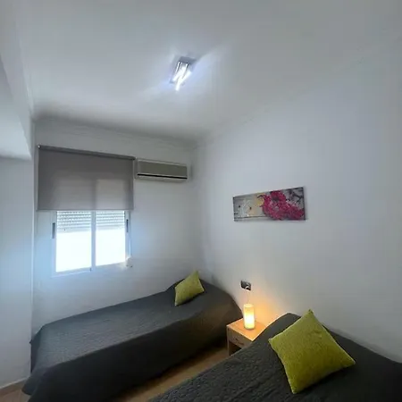 Апартаменты Calle Mora De Rubielos With Free Private Underground Parking *