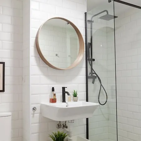 Nc - Design Loft Steps From Of Arts & Sciences *