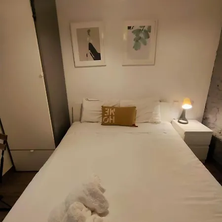 Pequeno Con Mini Piscina - No Climatizada * Walencja