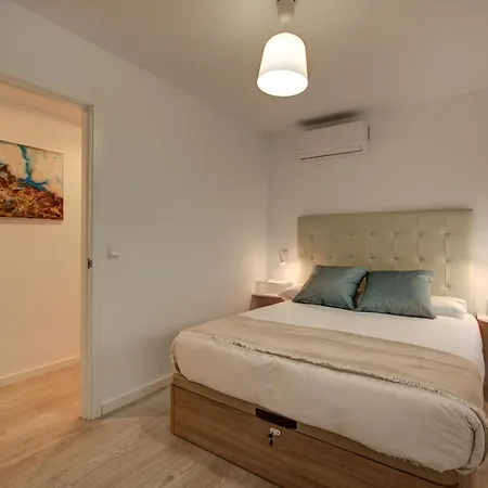 Apartamento La Reina * Валенсия