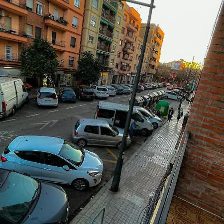 Δωμάτια σε οικογενειακή κατοικία Alojamiento *