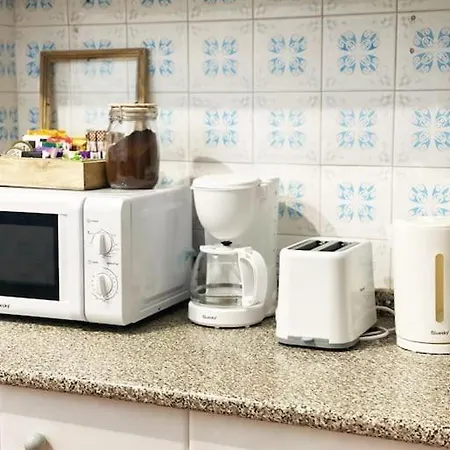 In Spacious Flat In * Valencia