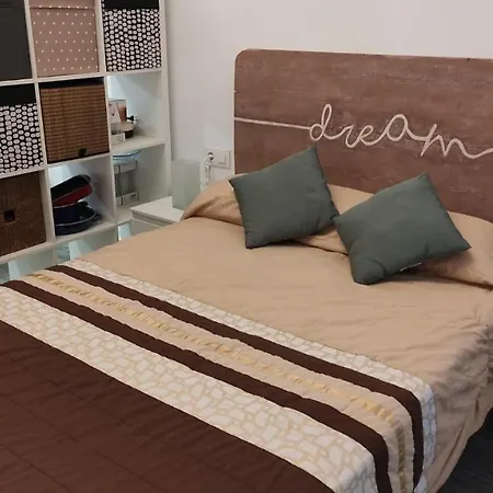 Apartmentsuitespain Playa - Universidades * Valencia