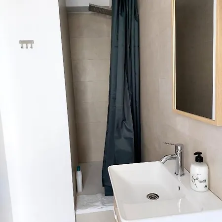 بيت ضيافة Habitaciones Barra89 2*