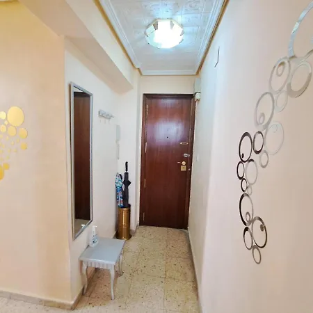 Appartement 3 Bedroom Flat With Wifi Valencia