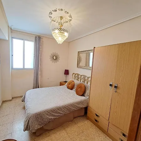 Appartement 3 Bedroom Flat With Wifi Valencia