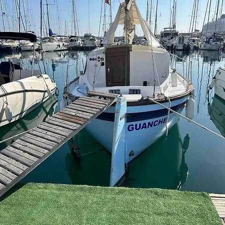Velero Menorquin Con Encanto Hotel na wodzie *