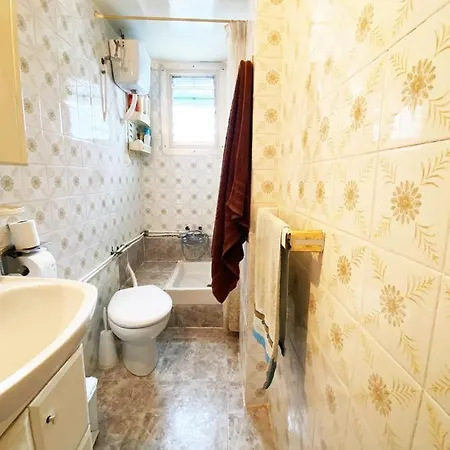 Homestay La Malvarrosa In Shared