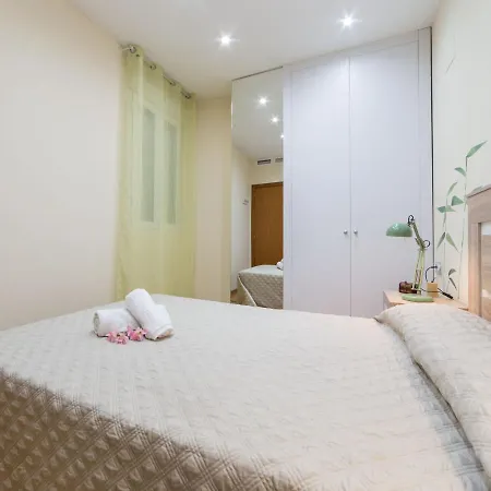 Travel Habitat Jardines Rio Turia. Appartement Valencia