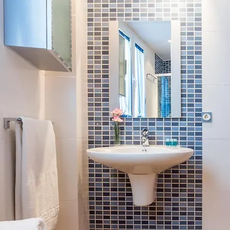 Travel Habitat Jardines Rio Turia. Appartement Valencia