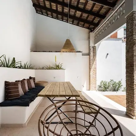 Villa Maison Avec Piscine à *