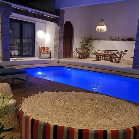 Maison Avec Piscine A Valencia