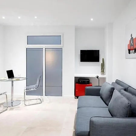Apartamento Office Reina 7 *