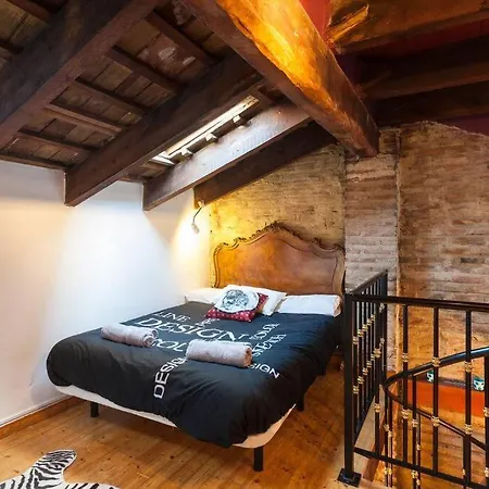 Attic Duplex Ruzafa Valencia