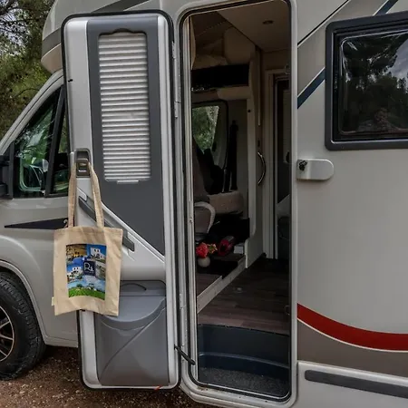 Caravana Rustic Escapes Valensiya
