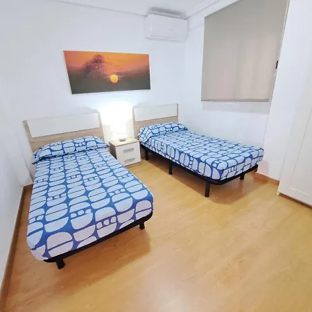 Céntrico En Próximo Parada De Metro ángel Guimerà Apartamento Valência