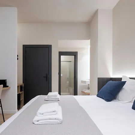 게스트하우스 Blanq Ruzafa 4*