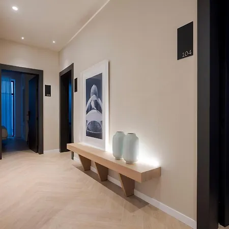 게스트하우스 Blanq Ruzafa 4*