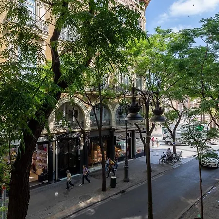 Baron Reina Appartement *