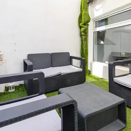 Baron Reina Appartement *