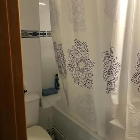 Comodo Y Espacioso Con Parking