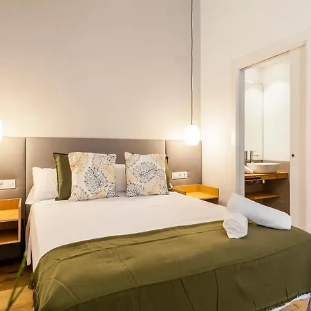Valencia Guest Puerto Suite Auto Check