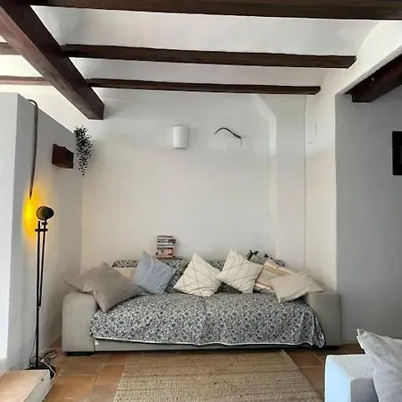 Casa Estilo Ibicenco En * Valencia