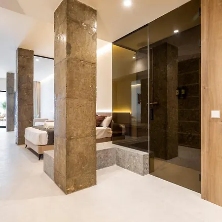 North Station Pen-suites *