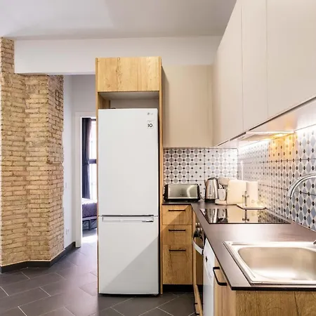 New And Modern With Comfy Beds *