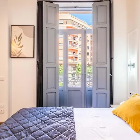 Classy With Unique Design Apartment Valencia