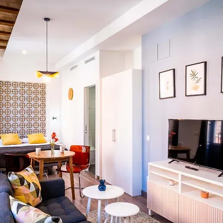 Apartment Classy With Unique Design *