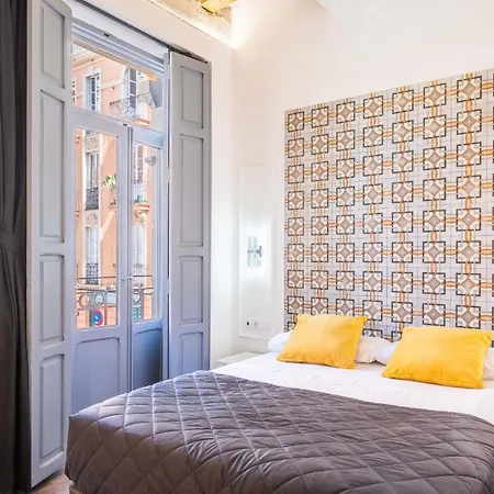 Classy With Unique Design Apartment Valencia