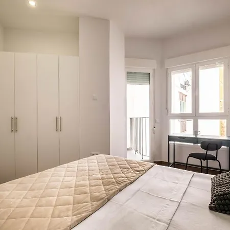 Amazing With Afun And Friendly Atmosphere Valenza