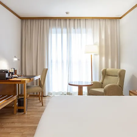Hotell Senator Parque 4*