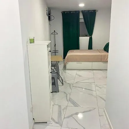 Your Perfectt Place Quarto em Acomodações Particulares