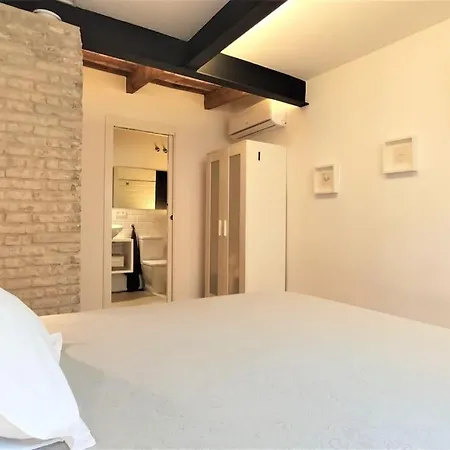 Apartamento Atico De Lujo Frente Mercado Colon Only Adults