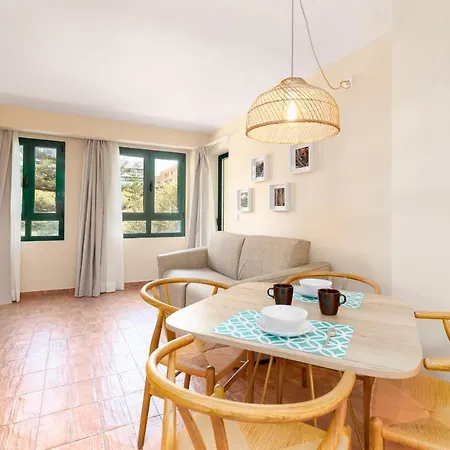 Ciencias J アパート バレンシア