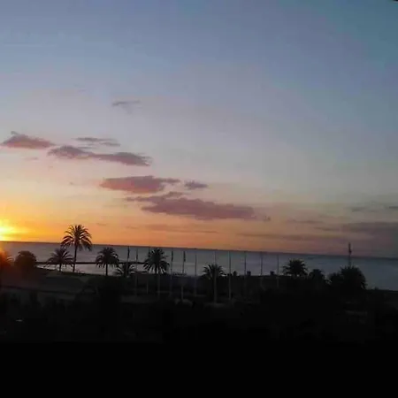 Precioso Con Vistas Al Mar. Piscina. Valencia