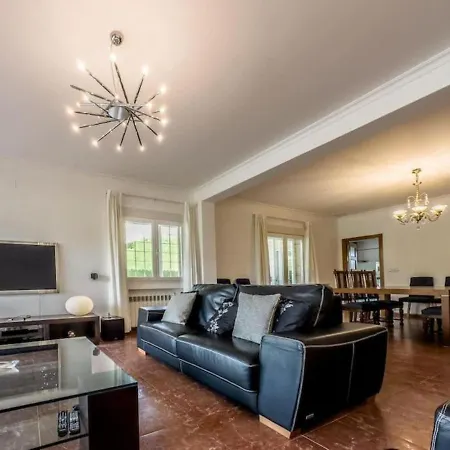 Casa Con Piscina, Jardin Y Aire Acondicionado Cerca De Valencia En La Eliana-l'eliana