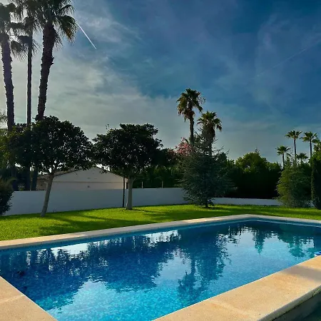 Villa Casa Con Piscina, Jardin Y Aire Acondicionado Cerca De Valencia En La Eliana-l'eliana L'Eliana