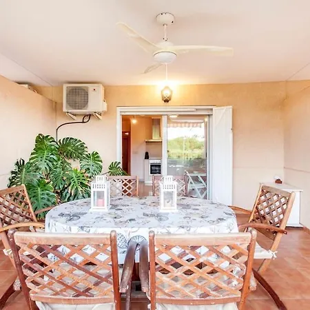 Elegante Muy Cerca De La Playa Apartamento