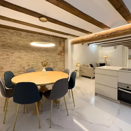 Market - Ciutat Vella, Exclusively For Families - Mid-term * Valencia