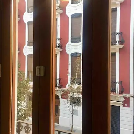 Heart Of Trendy Area Of Russafa With Lovely Terrace ! Au Coeur De Ruzafa Avec Belle Terrasse ! *