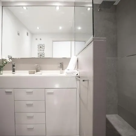 Singularstays Oceanografico Ii شقة