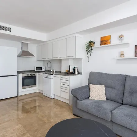 Piso Familiar Cerca Del Centro, Ac Y Wifi Gratis Apartment *