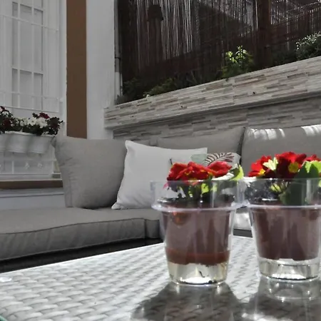 Διαμέρισμα Family Century House With Terrace And Parking