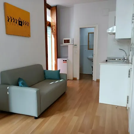 Tossal Apartman *