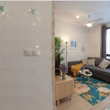 Rb - Urban Loft Retreat, Comfort & Good Location 아파트