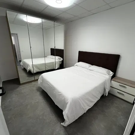 Rmn Tourist Apartmán Valencie