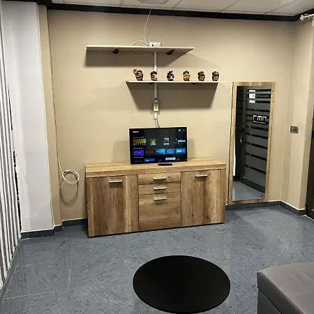 Rmn Tourist Apartmán